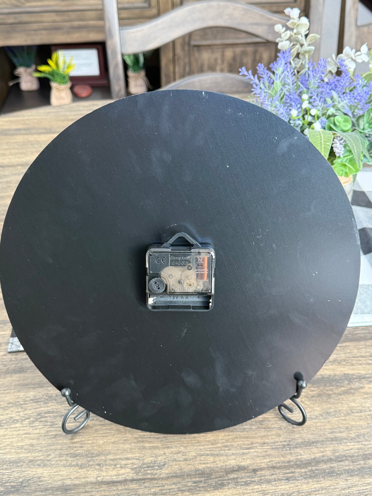 Charming Highland Cow 12” Round Battery Operated Clock Versatile Display Options