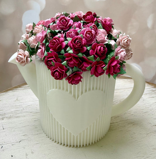 Charming Heart Watering Can Decoration - Versatile Accent for Any Space