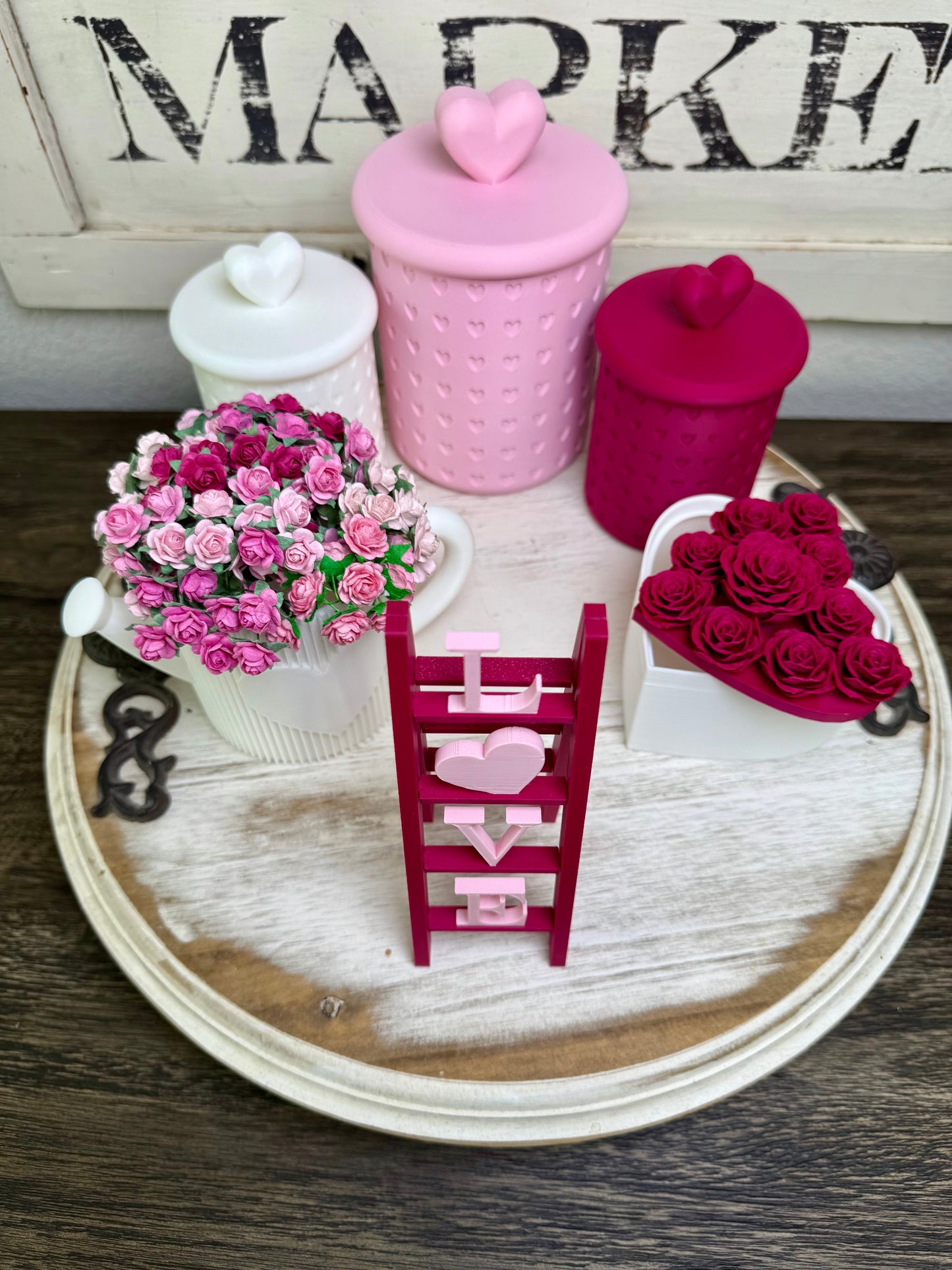 Charming Heart Watering Can Decoration - Versatile Accent for Any Space