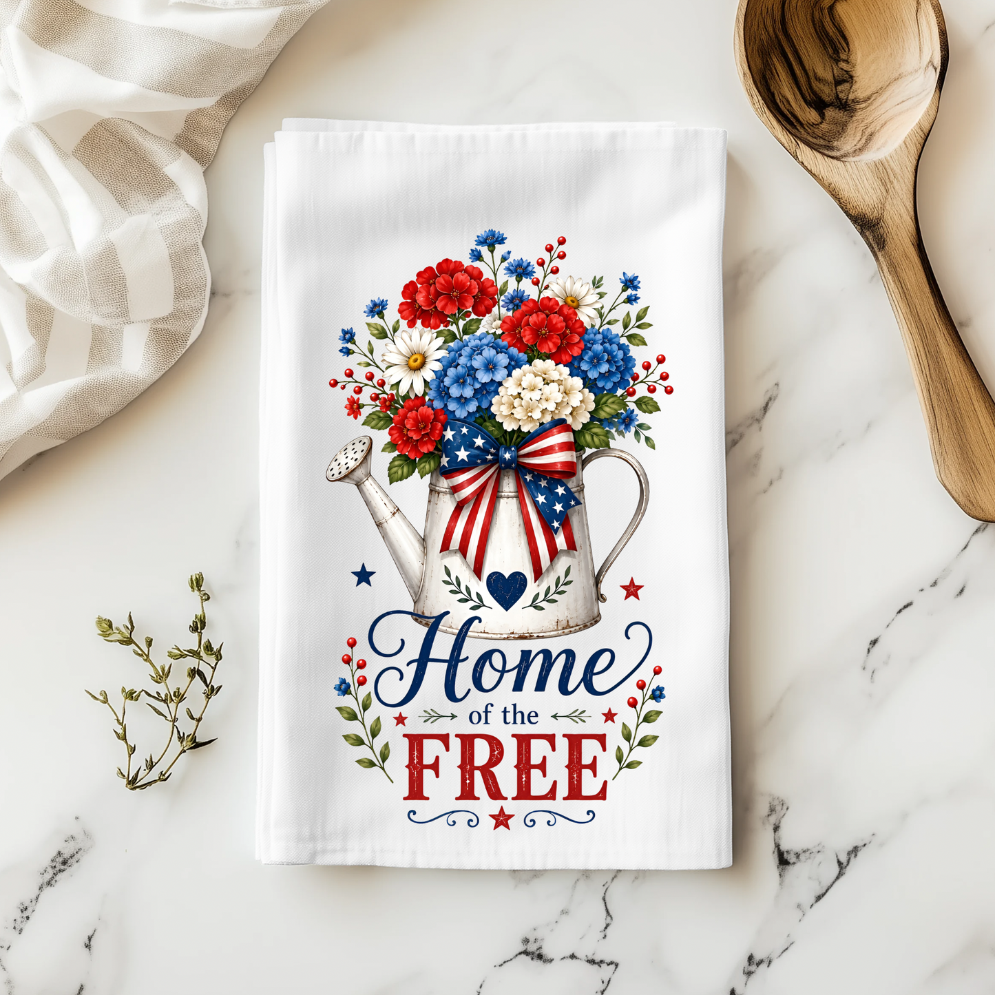 Patriotic Kitchen Dish Towel, 'Home of the Free' Design, 100% Polyester, 18x28 Inch, Red White and Blue Floral
